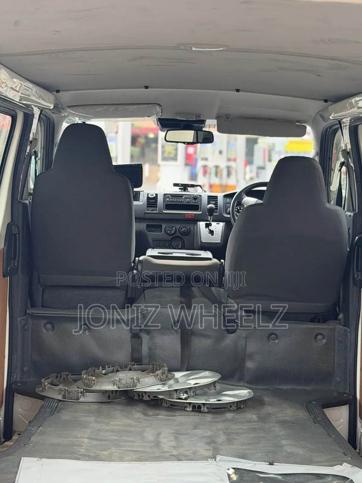 Toyota HiAce 2020 White