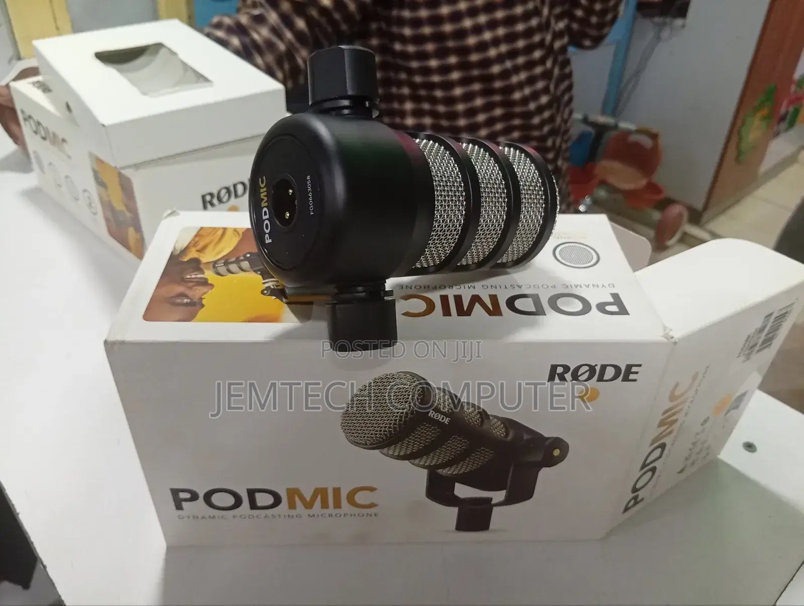 Rode Podmic Dynamic Podcasting Microphone