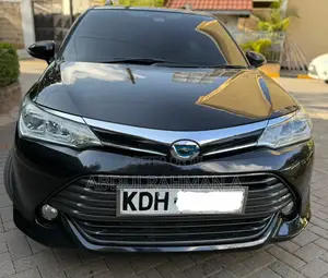 Toyota Corolla Fielder 1.5 Hybrid FWD 2015 Black