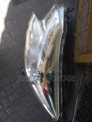 Nissan Note E12 Headlight