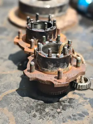 79 Wheel Hub