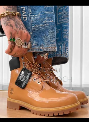 Veneda Carter X Timberland 6 Inch Boot
Size 40_45
