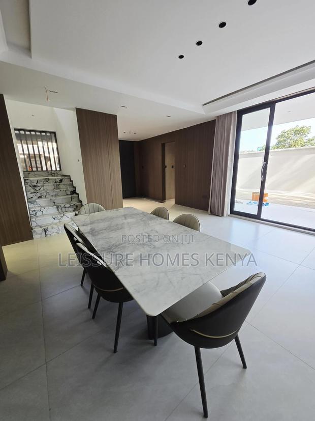 5bdrm Villa in Lavington for sale - thumbnail 12
