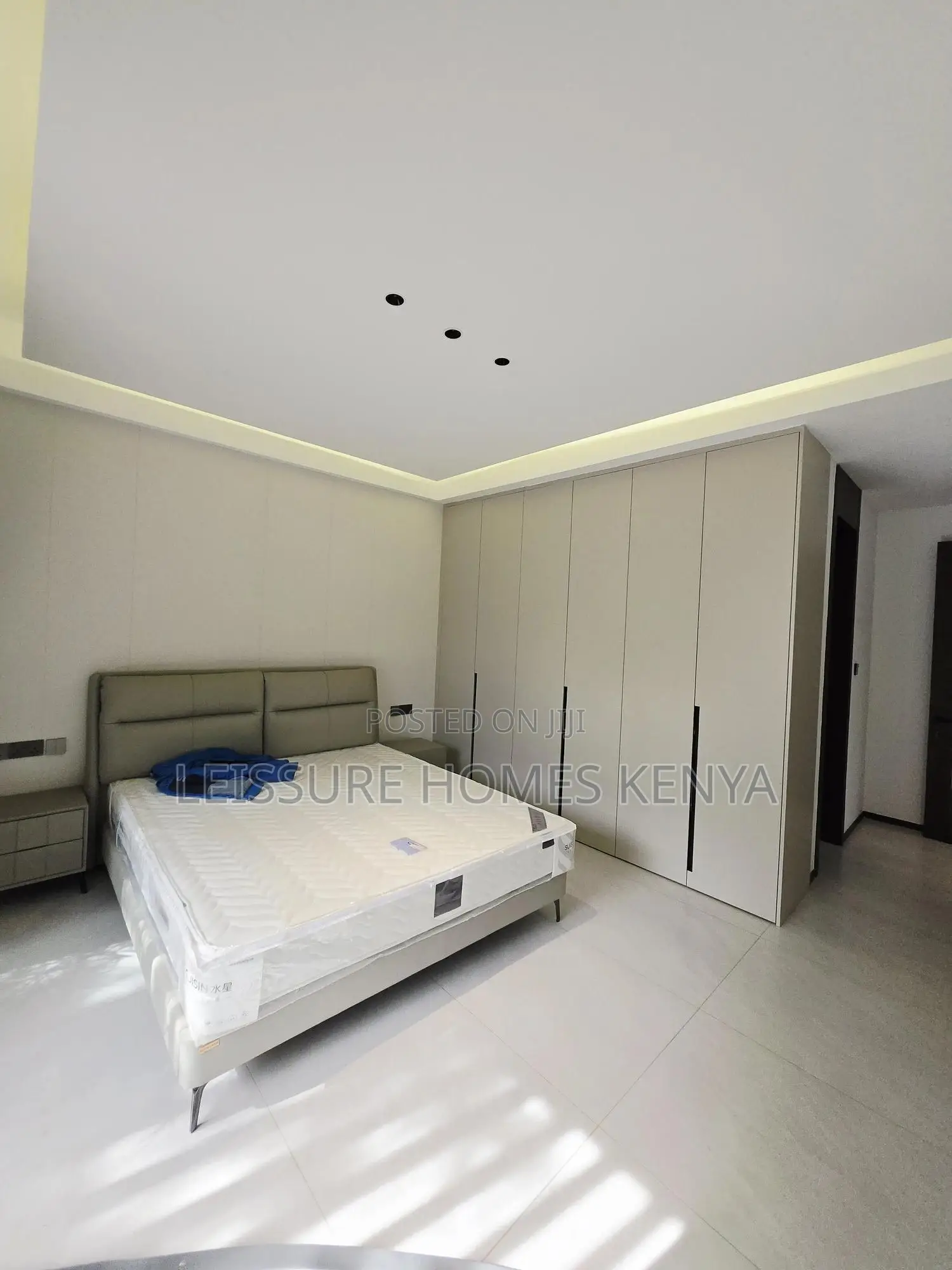 5bdrm Villa in Lavington for sale