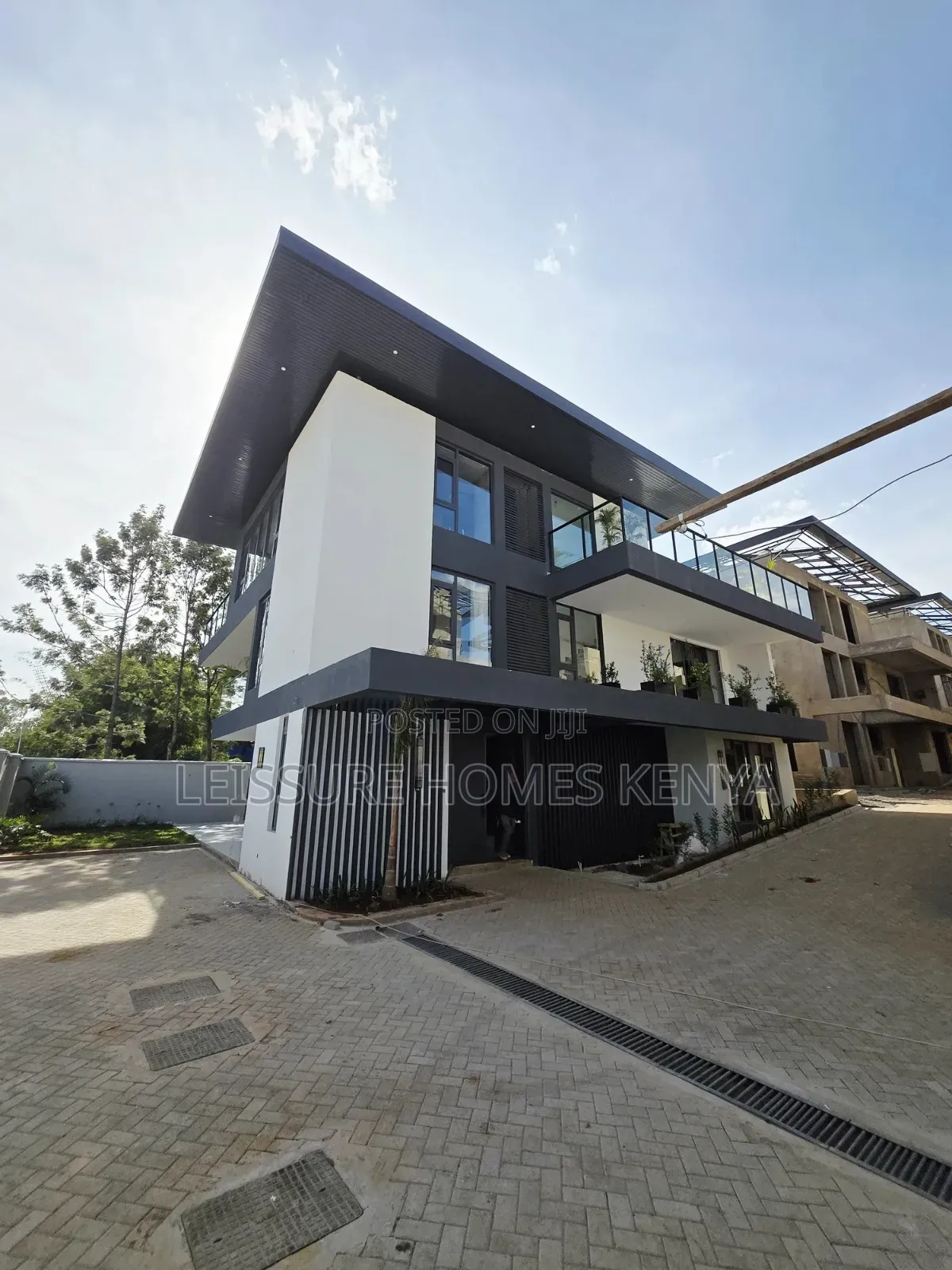 5bdrm Villa in Lavington for sale