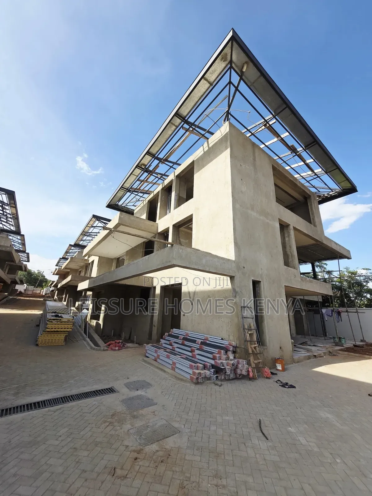5bdrm Villa in Lavington for sale