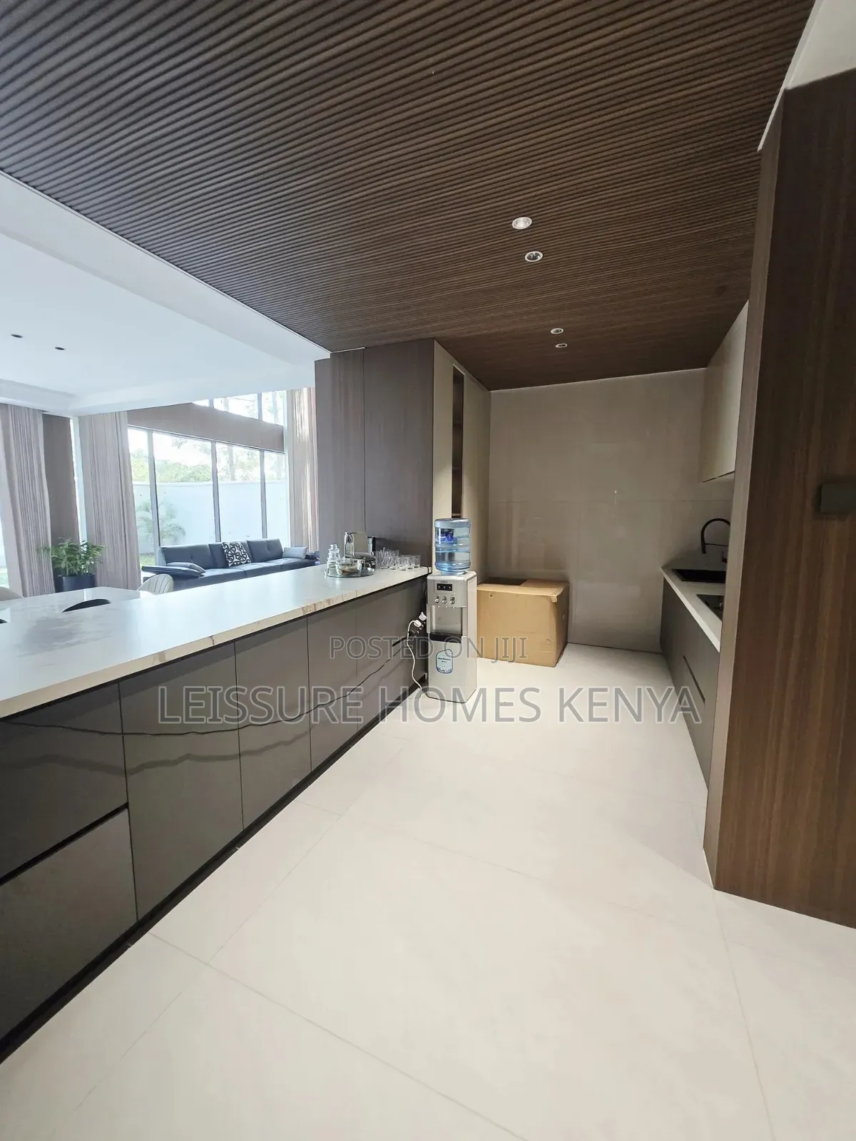 5bdrm Villa in Lavington for sale