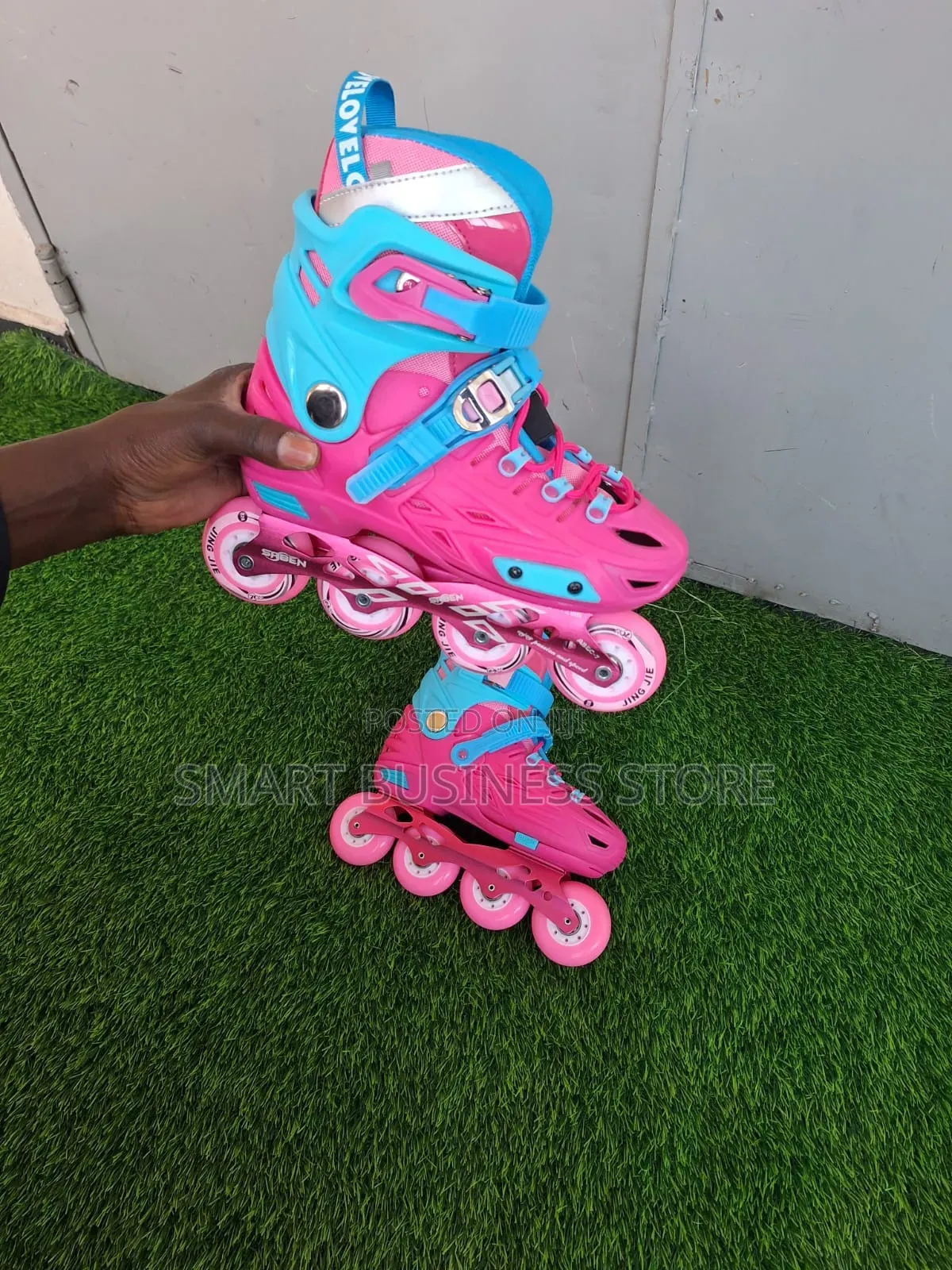 Trendy Skates Shoes