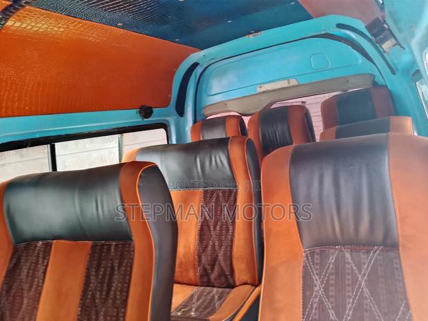 Toyota HiAce 2011 Blue - thumbnail 7