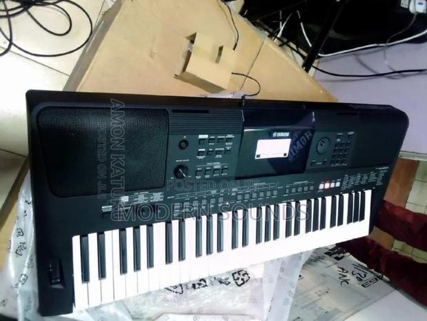 Yamaha Portable Electronic Keyboard - main view