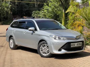 Toyota Corolla Fielder 2015 Silver
