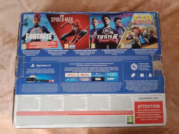 Ps4 Slim ( 4 Free Games 2 Brand New Controllers) - thumbnail 2