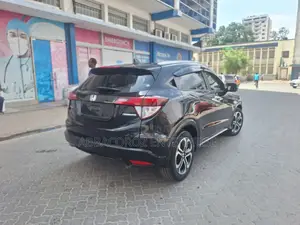 Honda Vezel 1.5 Hybrid 2WD 2019 Black