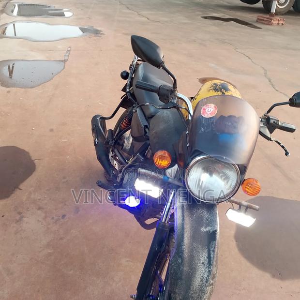 Bajaj Boxer 2017 Blue - main view