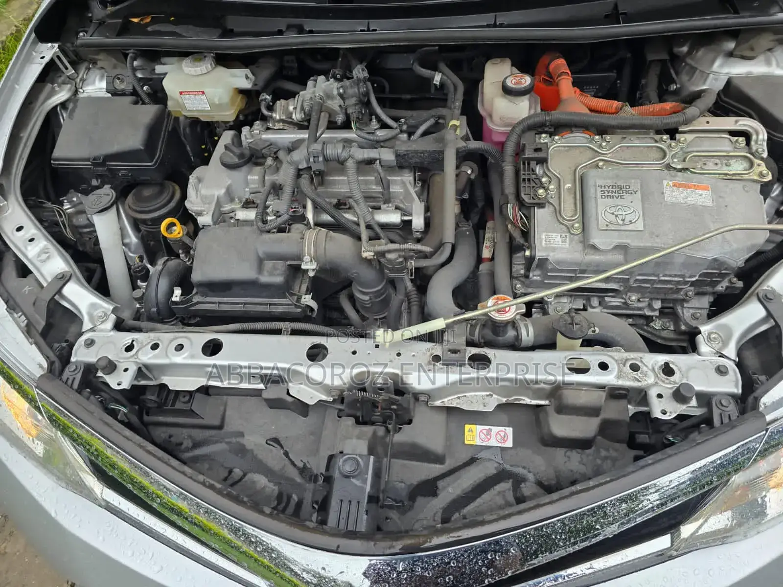 Toyota Corolla Fielder 1.5 Hybrid FWD 2019 Silver