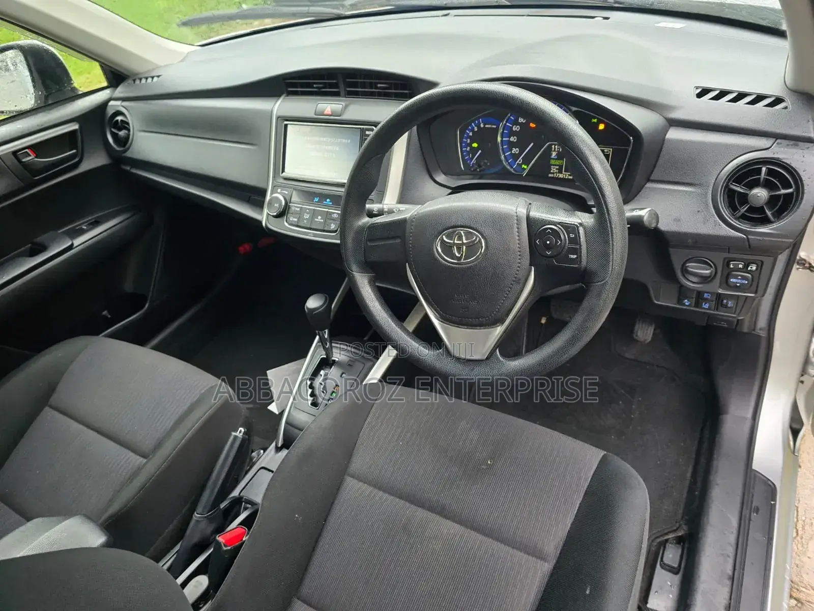 Toyota Corolla Fielder 1.5 Hybrid FWD 2019 Silver