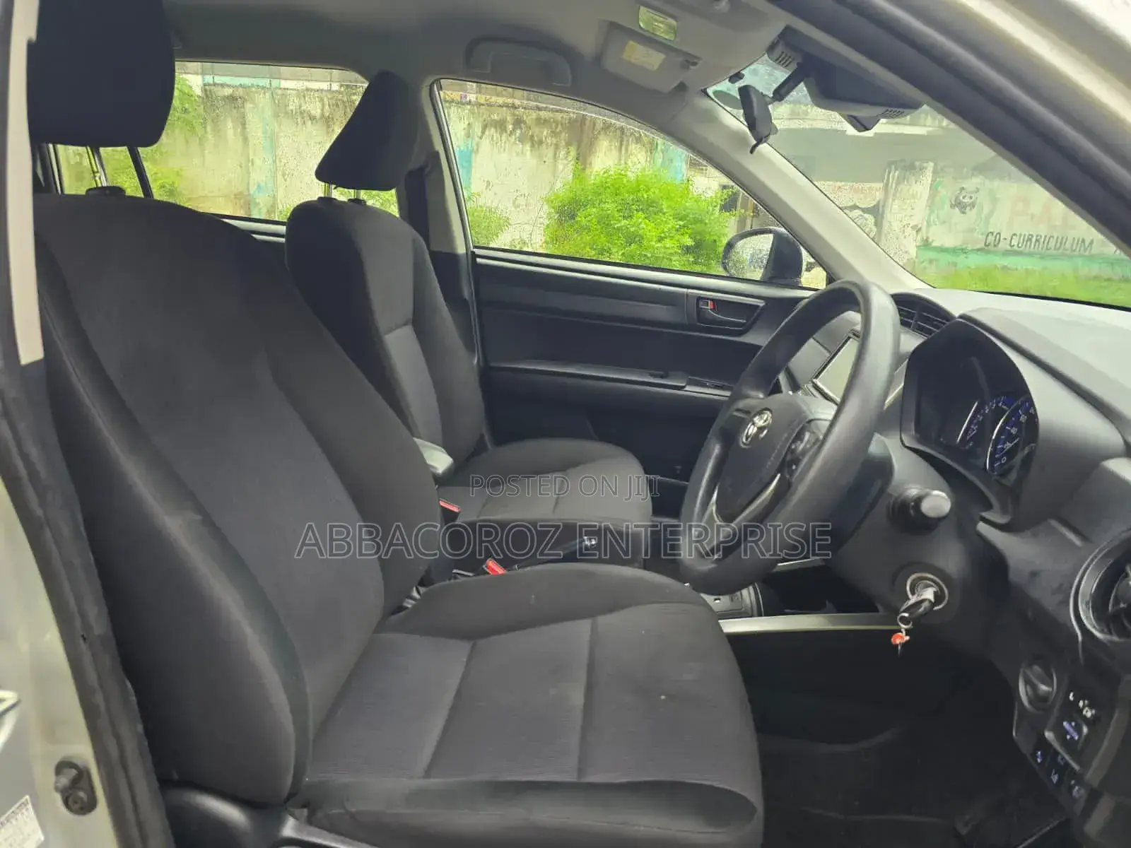 Toyota Corolla Fielder 1.5 Hybrid FWD 2019 Silver