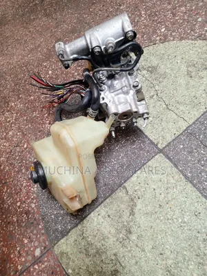 Brake Master Cylinder Toyota Fielder Hybrid