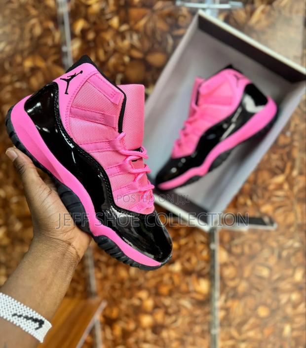 Jordan 11 Retro Pink - main view