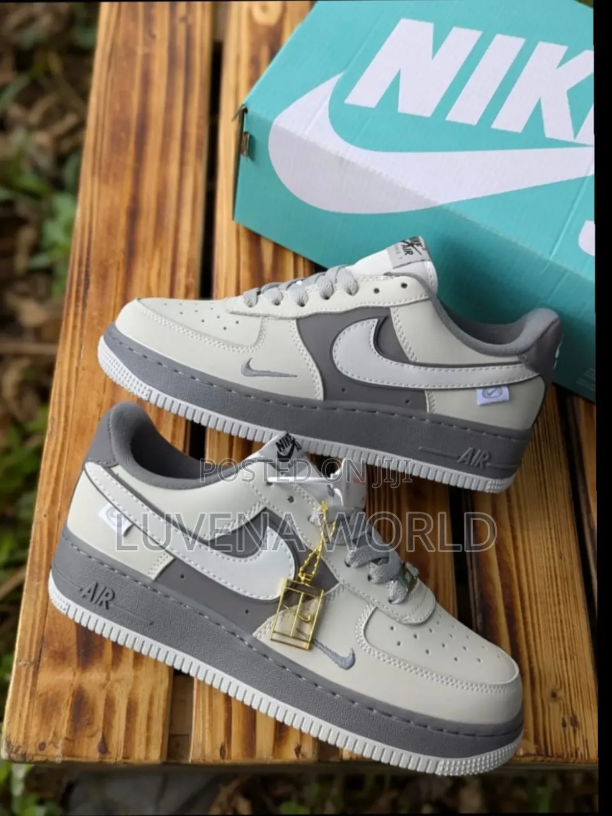 Airforce 1 💥💥
Brown & Grey