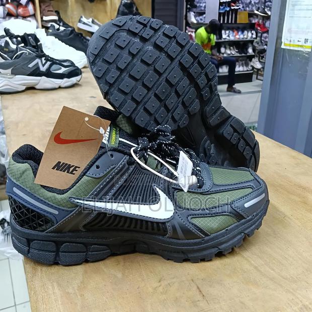 Nike Zoom Vomero 5 In The "Black Sequoia Jungle Green