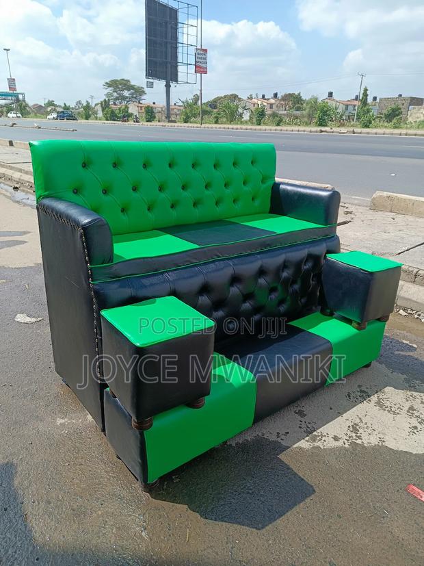 Pedicure Seat, Black and Green. - main view