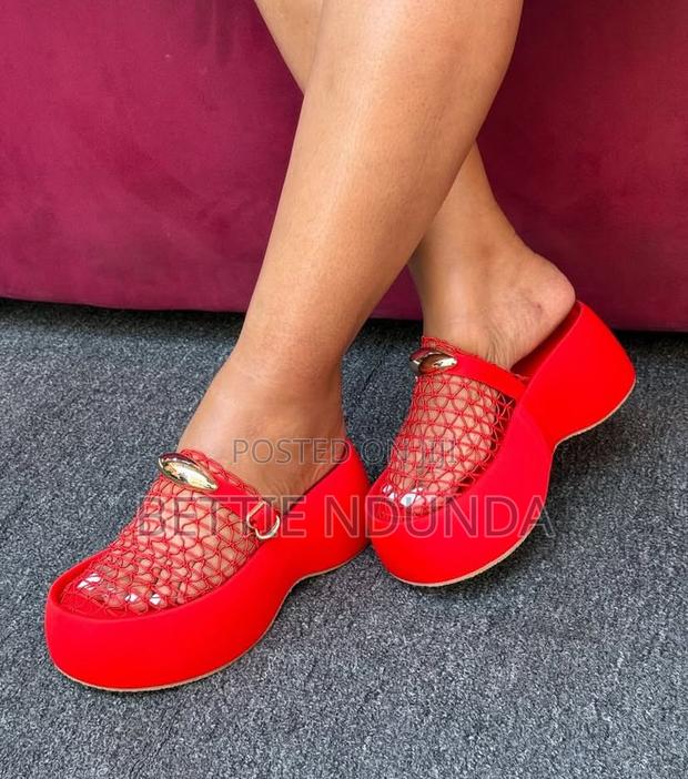 Classy Sandals - thumbnail 4