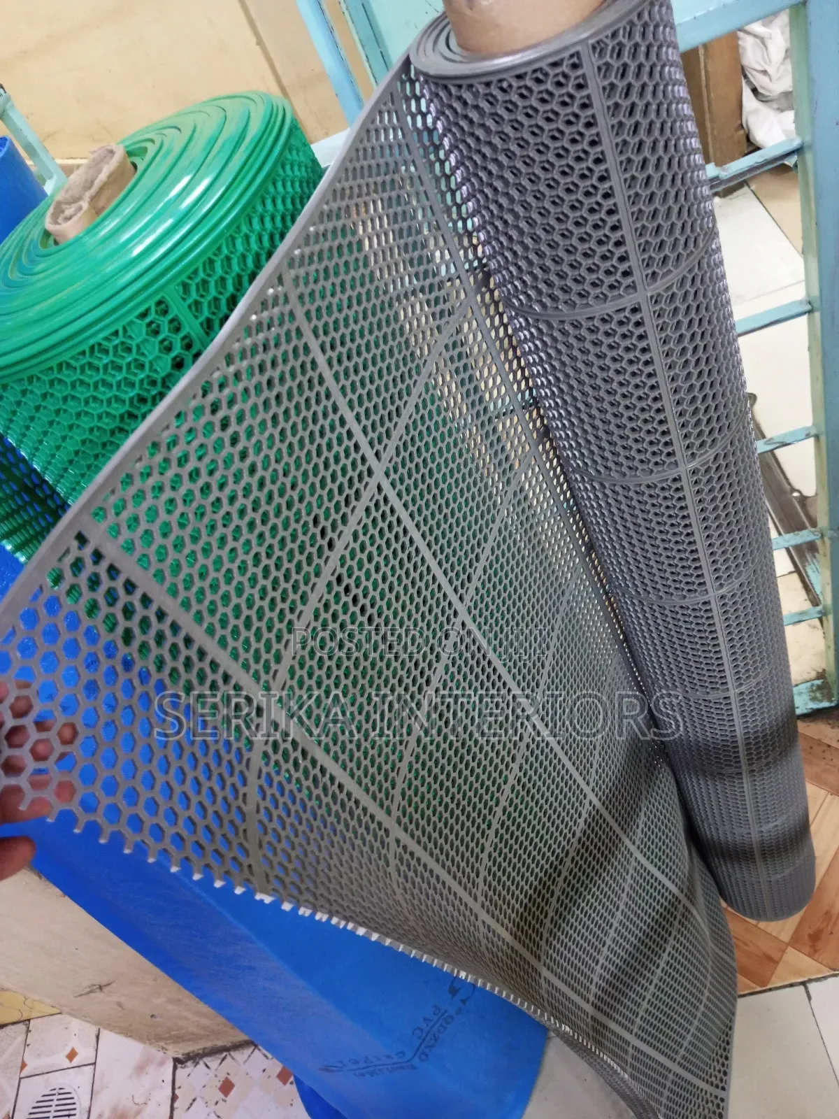 Grey Perforated Rubber Mats Environmental Friendly Anti Slippery Mats