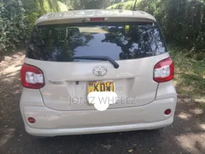 Toyota Passo 1.0 FWD 2018 White