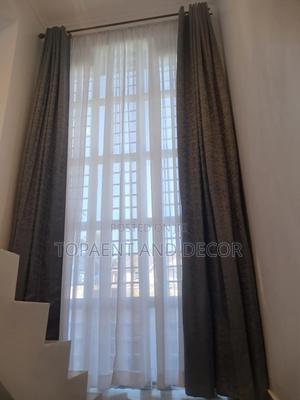 Graceful Staircase Window Curta - main view