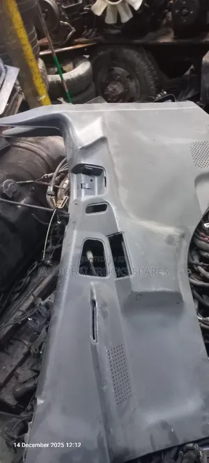 Mitsubishi Fh 215 and Canter Hh Door Cover