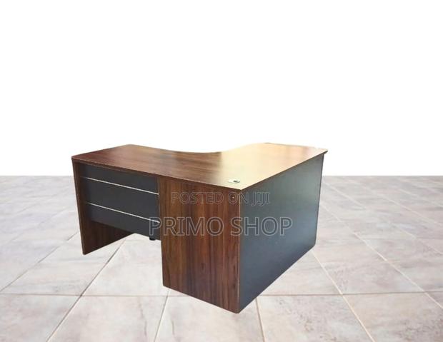 Office Desk : 140cm Curved Executive Office Desk - thumbnail 5