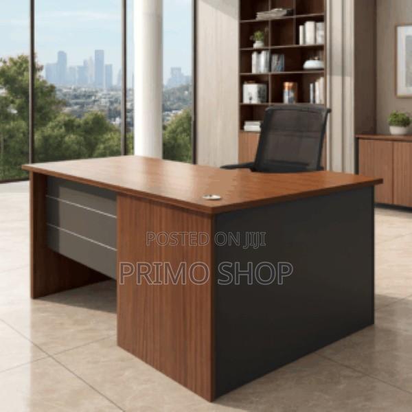 Office Desk : 140cm Curved Executive Office Desk - thumbnail 14