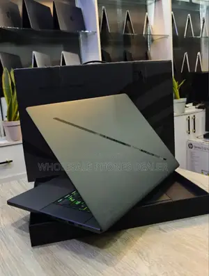 New Laptop Asus ROG Strix G16 G614 16GB Intel Core Ultra 9 SSD 1T