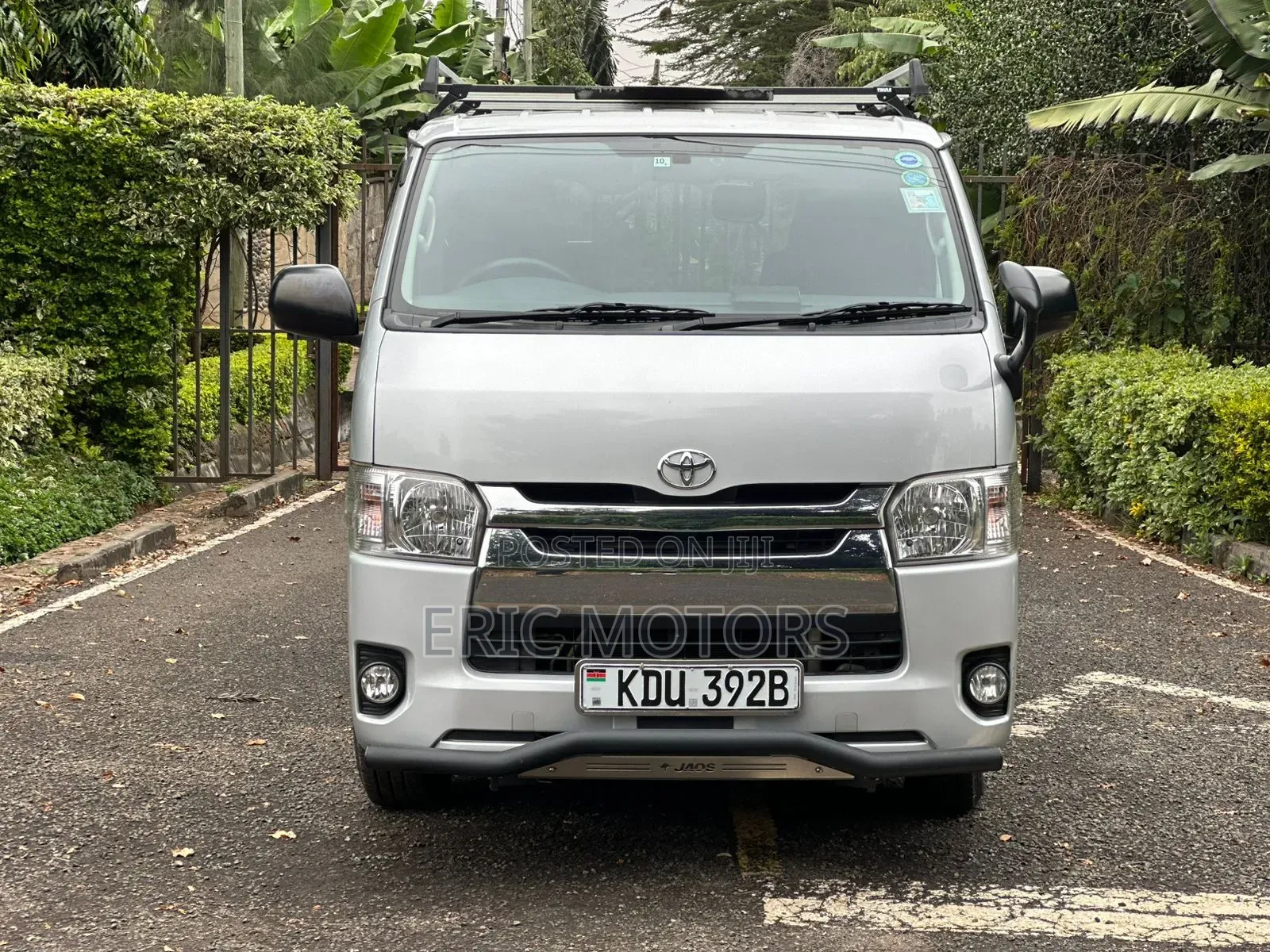 Toyota HiAce 2018 Silver