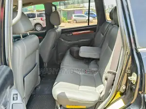 Toyota Land Cruiser 2006 Black