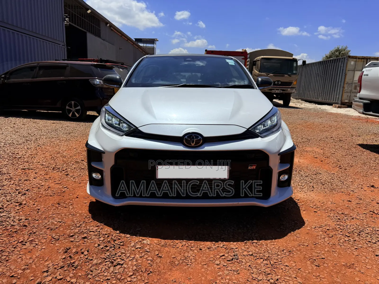 Toyota Yaris 2021 White