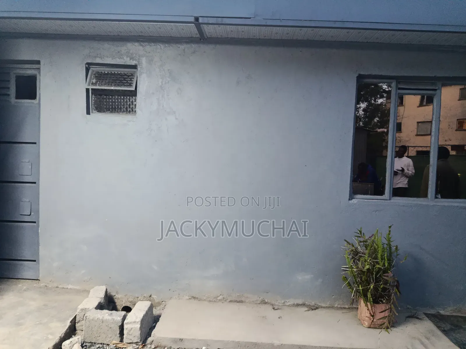 Office to Let