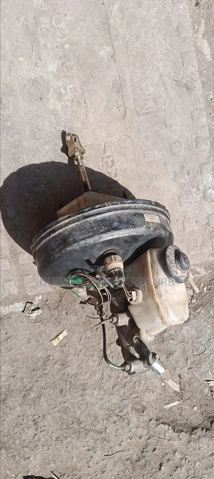 Brake Master Cylinders, Booster Hilux Surf, Millennium Switch Type.