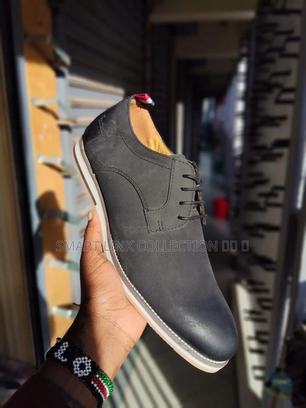 Billionaire Flat Casual - thumbnail 2