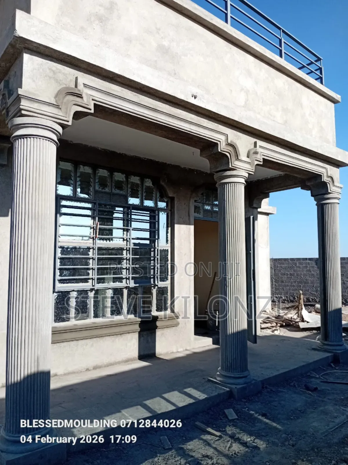 Mouldings, Mazeras Cladding, Flower Vase Fountain
