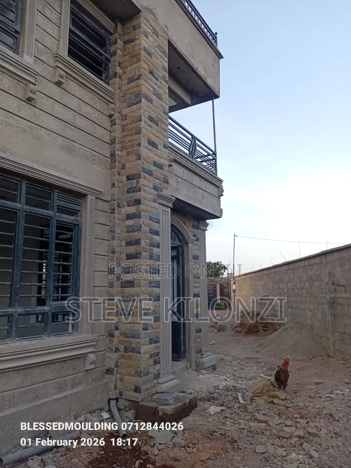 Mouldings, Mazeras Cladding, Flower Vase Fountain
