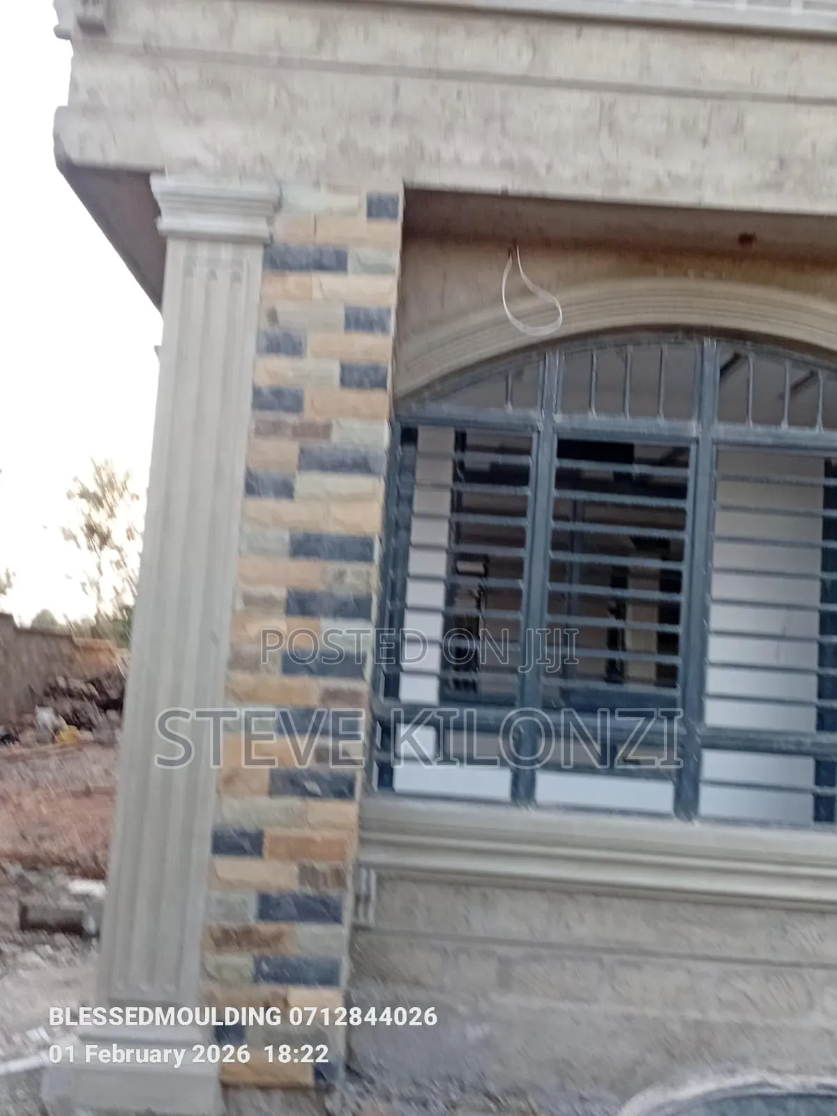 Mouldings, Mazeras Cladding, Flower Vase Fountain