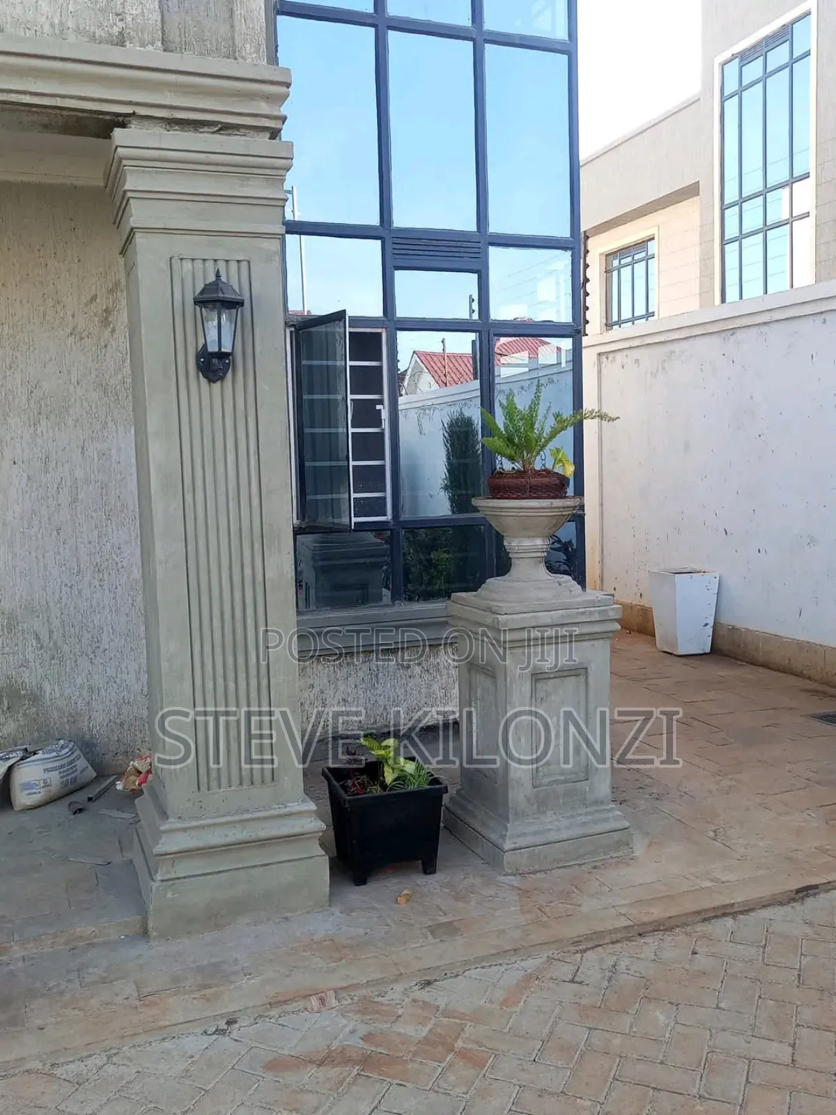 Mouldings, Mazeras Cladding, Flower Vase Fountain
