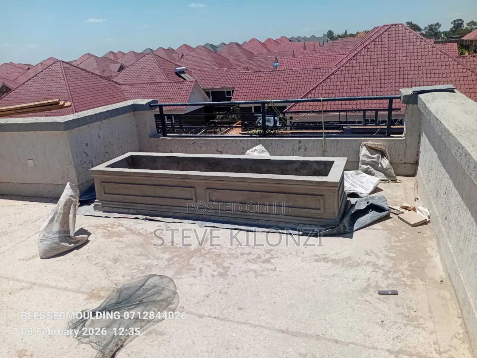 Mouldings, Mazeras Cladding, Flower Vase Fountain