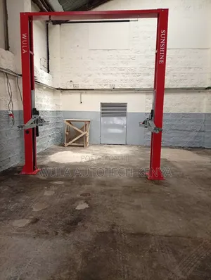 Two Post Carlift Machine 5t/3.9m Sunshine Italy