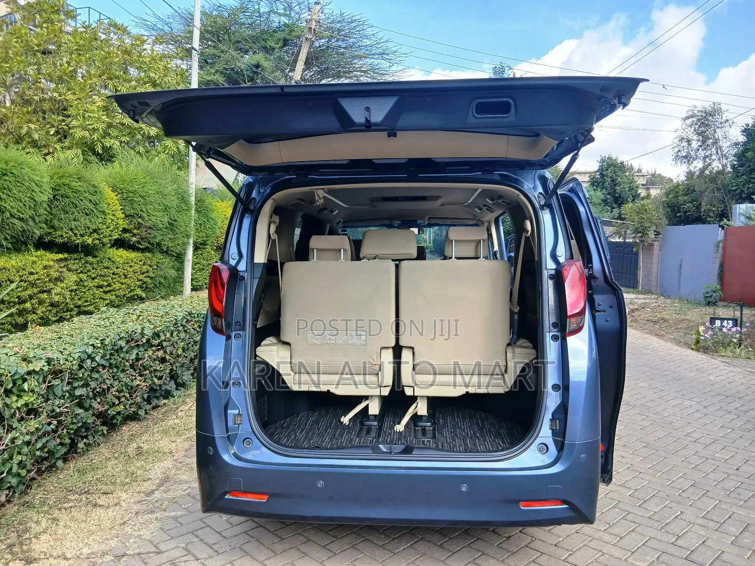 Toyota Alphard 2.4 Petrol FWD 2015 Gray