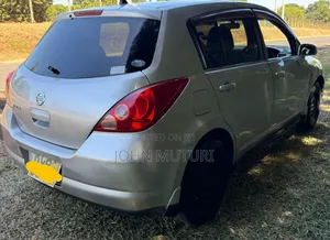 Nissan Tiida 2008 Silver