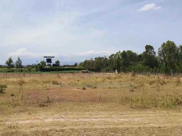 Plots in Airstrip Area