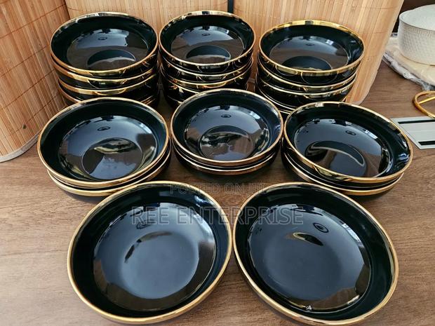 21cm Black Gold Line Serving Bowl